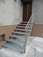 Nerezové schody včetně zábradlí, rodinný dům Vřesina